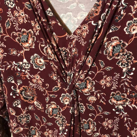 Dress Barn Floral top - Picture 6 of 8